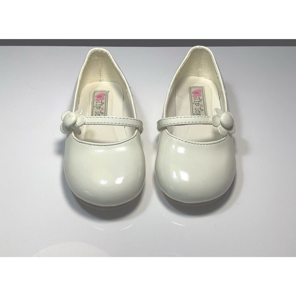 Tip Top Girl’s S44 Ivory Size 5 Patent Leather Style Special Occasion Dress Shoe